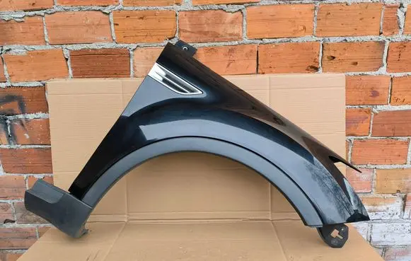 Ford Kuga I Fender 8V4116015A