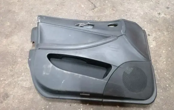 Mercedes-Benz CLS C219 Front door card panel trim