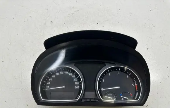 BMW X3 E83 Speedometer (instrument cluster) 341312701 3413127 102463021