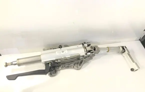 Chrysler Pacifica Steering wheel axle P55057396AF 38229593 TIJ2288A0434