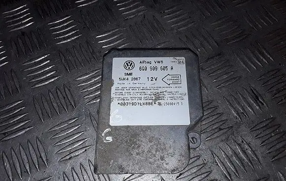 Volkswagen Golf IV Airbag control unit/module 6Q0909605A