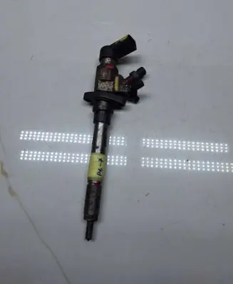 Volvo V50 Fuel injector 9647247280