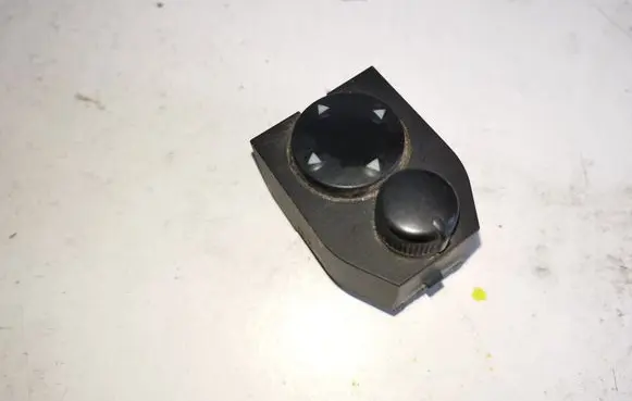Audi A3 S3 8L Wing mirror switch 8D0959565A