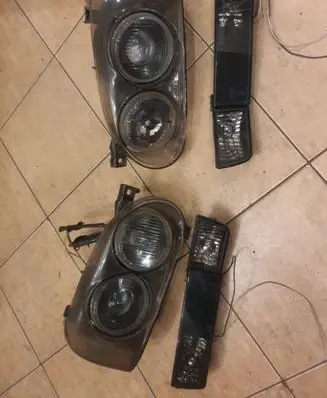 Volkswagen Golf III Headlights/headlamps set 205798 205444H1