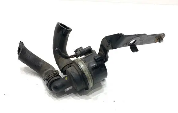 Volkswagen PASSAT B7 Oil filter mounting bracket 5N0965561A