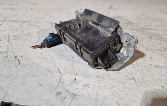 Opel Astra H Tailgate/trunk/boot lock/catch/latch 172851095