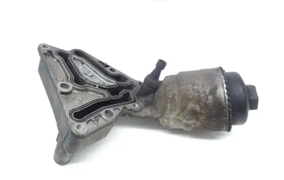 Opel Vectra C Oil filter mounting bracket 6740230110