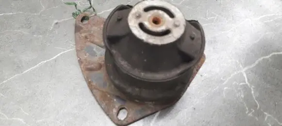 Volkswagen Polo III 6N 6N2 6NF Engine mount vacuum valve 6N0199262A