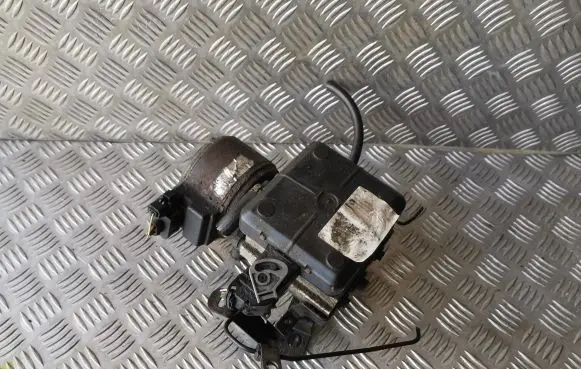 Citroen C5 Air suspension compressor 9636713880