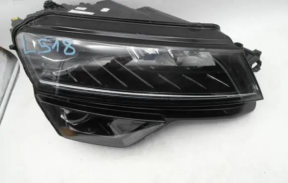 Skoda Karoq Headlight/headlamp 57B941016D 20PL8935 0021590702