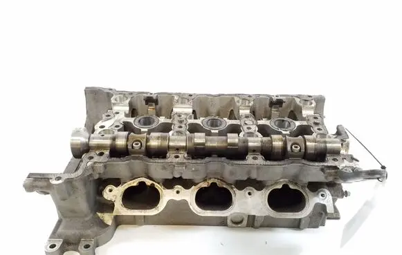 Mercedes-Benz C W204 Engine head 