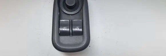 Renault Master III Electric window control switch 8200637849