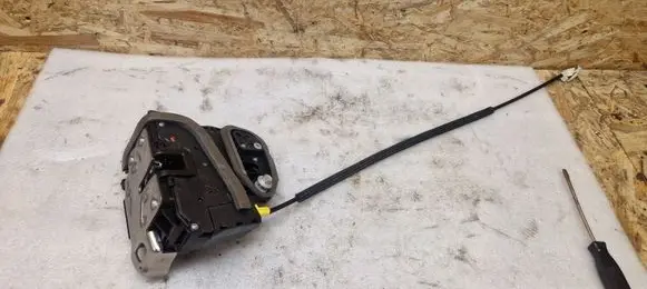 Opel Astra K Front door lock 915C303907518S SN22029