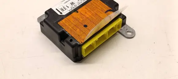 Nissan Qashqai Airbag control unit/module 988204EH0C 627260200 AE4EH15E2700E9