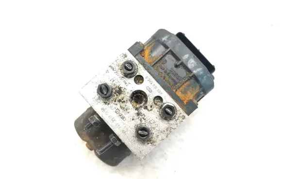 Volkswagen PASSAT B5 ABS Pump 0273004281 8E0614111AB 0265216559