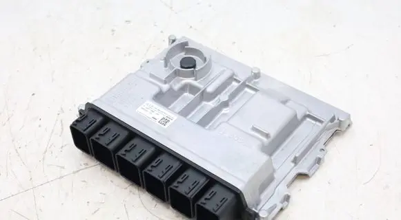BMW X5 G05 Engine control unit/module ECU 7102358