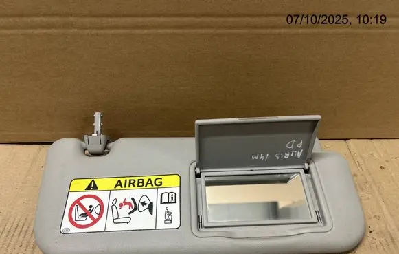 Toyota Auris E180 Sun visor