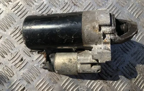 Mini One - Cooper Coupe R56 Starter motor 0001138006