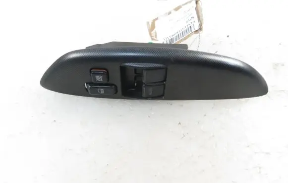 Toyota Yaris Electric window control switch