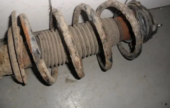 Ford Mondeo Mk III Front shock absorber with coil spring