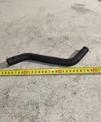 Engine coolant pipe/hose
