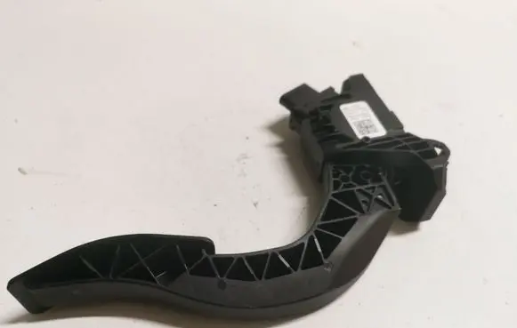Audi Q5 SQ5 Accelerator throttle pedal 8W1723523