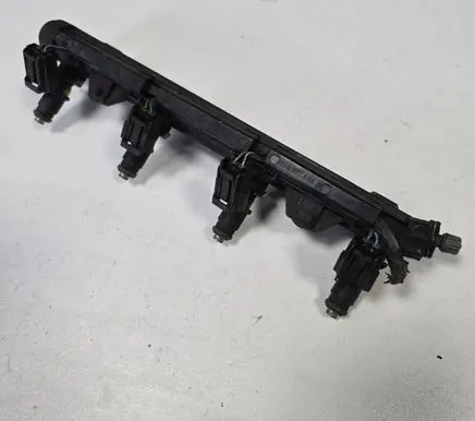 Volkswagen Polo IV 9N3 Fuel main line pipe 036971824A