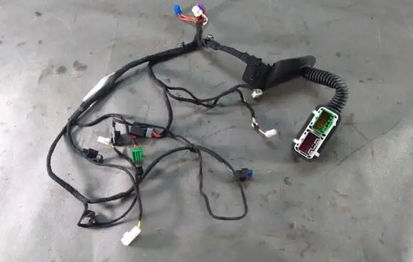 Dodge Charger Front door wiring loom 68084152AF
