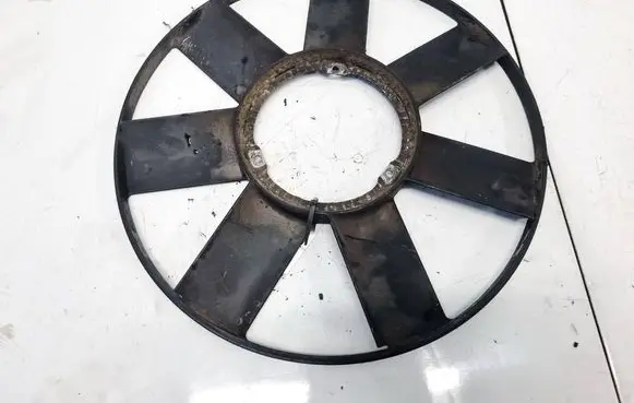 BMW 5 E39 Fan impeller 2243303