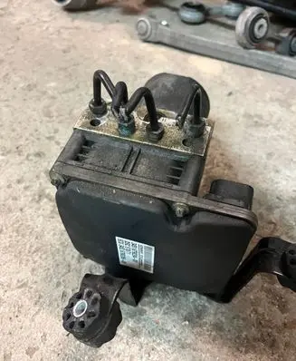 BMW X5 E70 ABS Pump 6798286 6798284