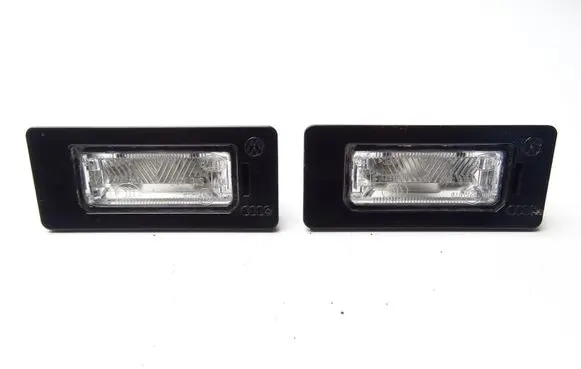 Audi A5 8T 8F Number plate light 8T0943021