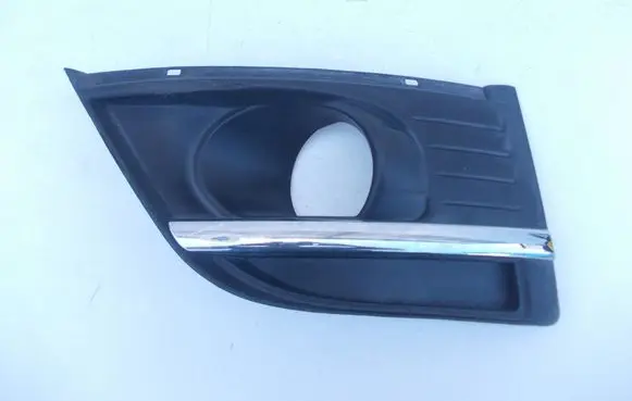 Citroen C4 Grand Picasso Front fog light trim/grill 9680404177