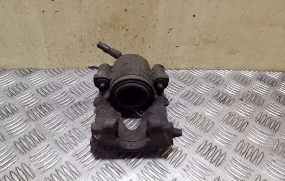 Skoda Octavia Mk2 (1Z) Front brake caliper