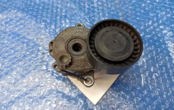 Mercedes-Benz E C207 W207 Generator/alternator belt tensioner A6512000070