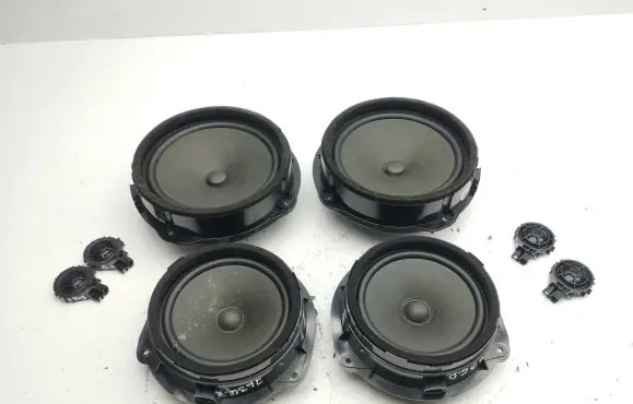 Audi Q2 - Audio system kit 8V4035411B 8V0035415C