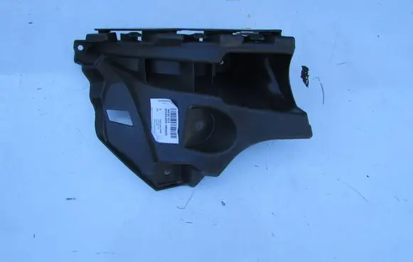 Audi Q8 Rear bumper mounting bracket 4M8807393B