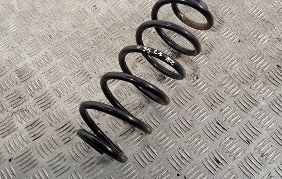 Toyota Verso Rear coil spring 482310F040
