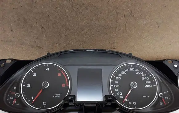 Audi A4 S4 B8 8K Speedometer (instrument cluster) 8K0920932