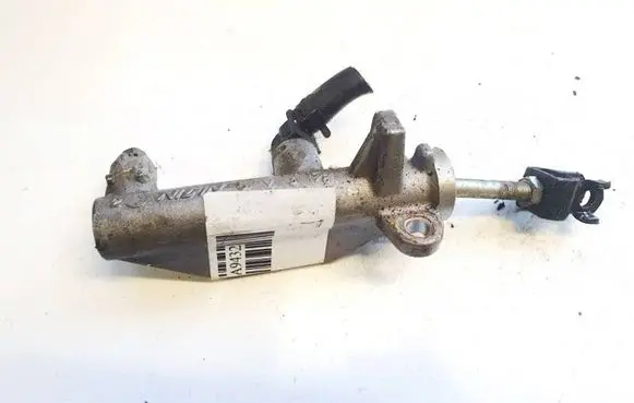 Clutch master cylinder