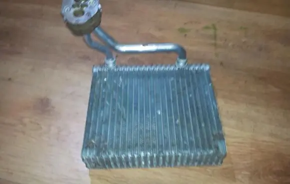 Renault Megane II A/C cooling radiator (condenser) n665897h135 td236