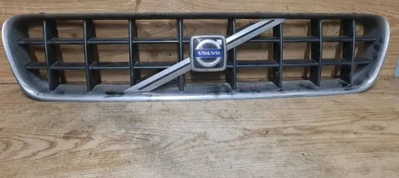 Volvo C70 Front bumper upper radiator grill 08620343 08678555