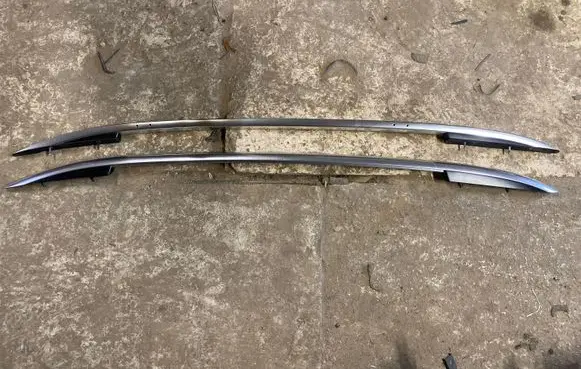Roof bar rail