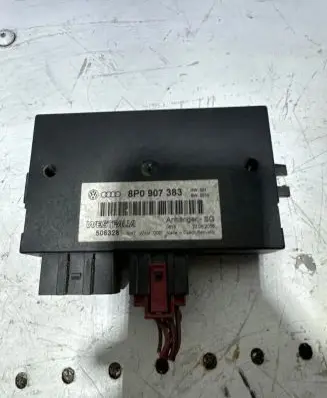 Volkswagen Golf V Tow bar trailer control unit/module 8P0907383 506328