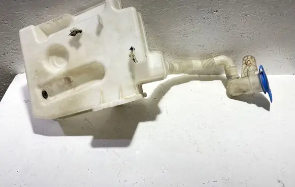 Volkswagen Golf V Windshield washer fluid reservoir/tank 1K0955453R 1K0955453Q