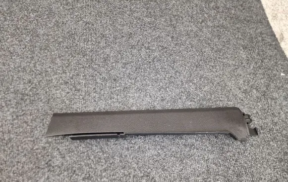 Mercedes-Benz GLE W167 Dashboard glove box trim A1676908604