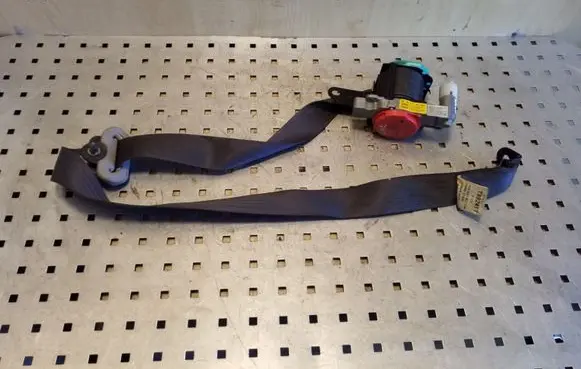 Mazda Premacy Front seatbelt T89241T