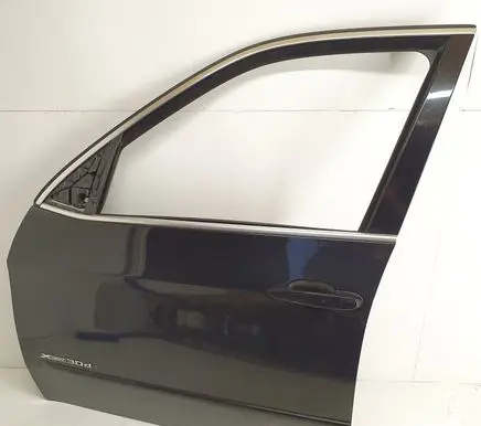 BMW X5 E70 Front door 7211423