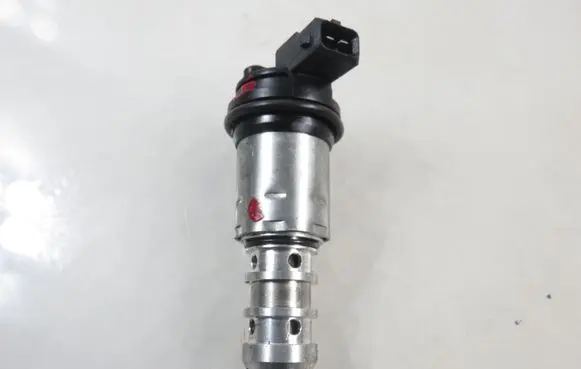 BMW 1 E81 E87 Camshaft vanos timing valve 103361