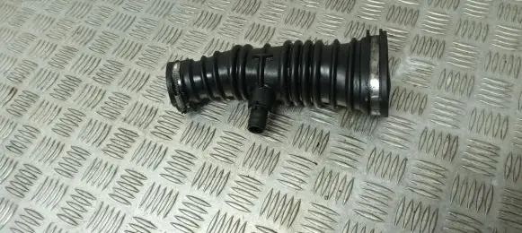 Ford Focus C-MAX Air intake hose/pipe 3M519A673M