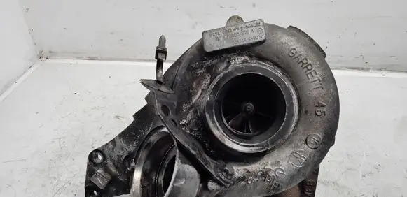 Mercedes-Benz E W211 Turbo A6460901080 AL0043